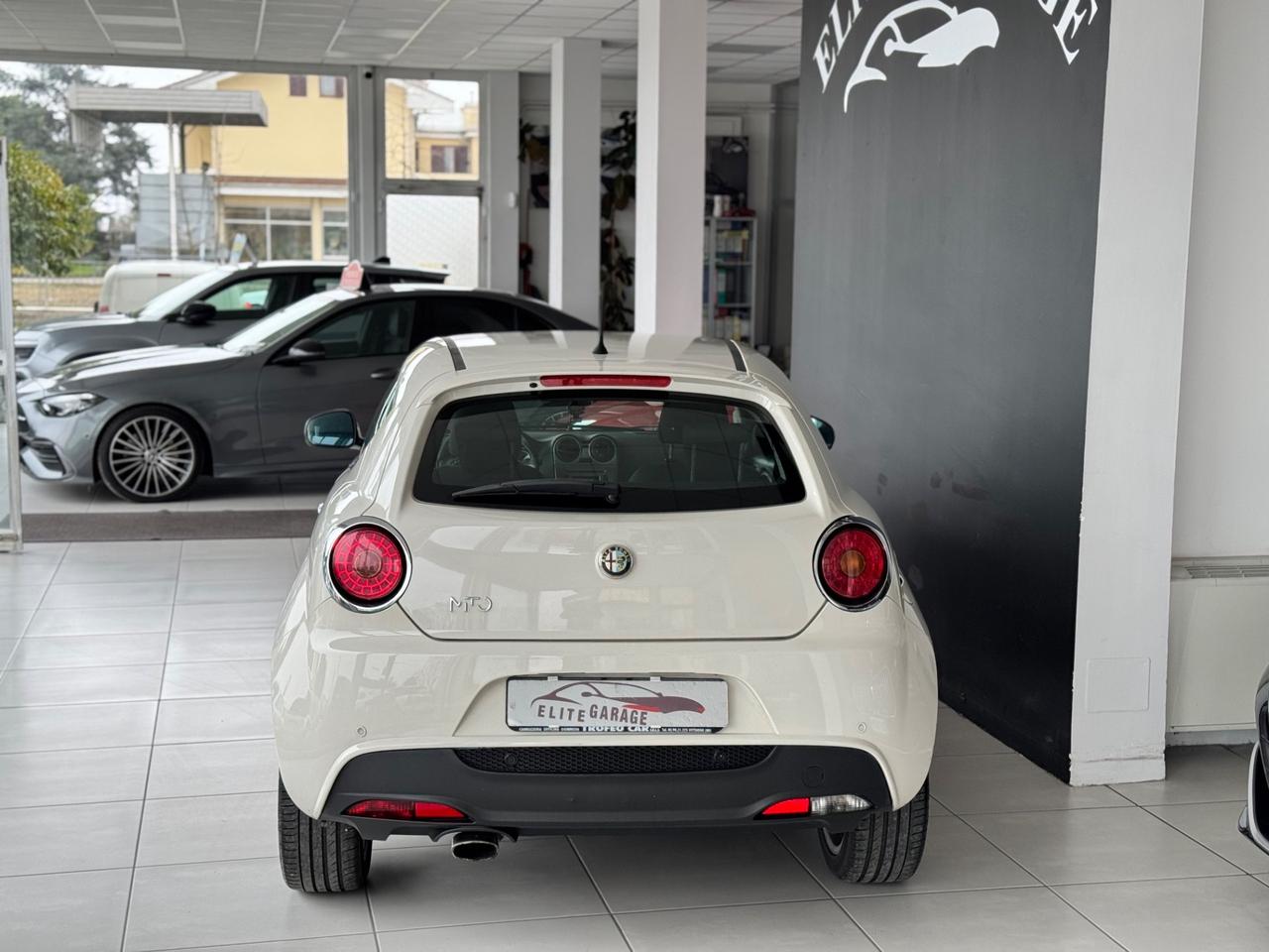 Alfa MiTo 1.3 JTDm-2 95 CV Distinctive Sport Pack