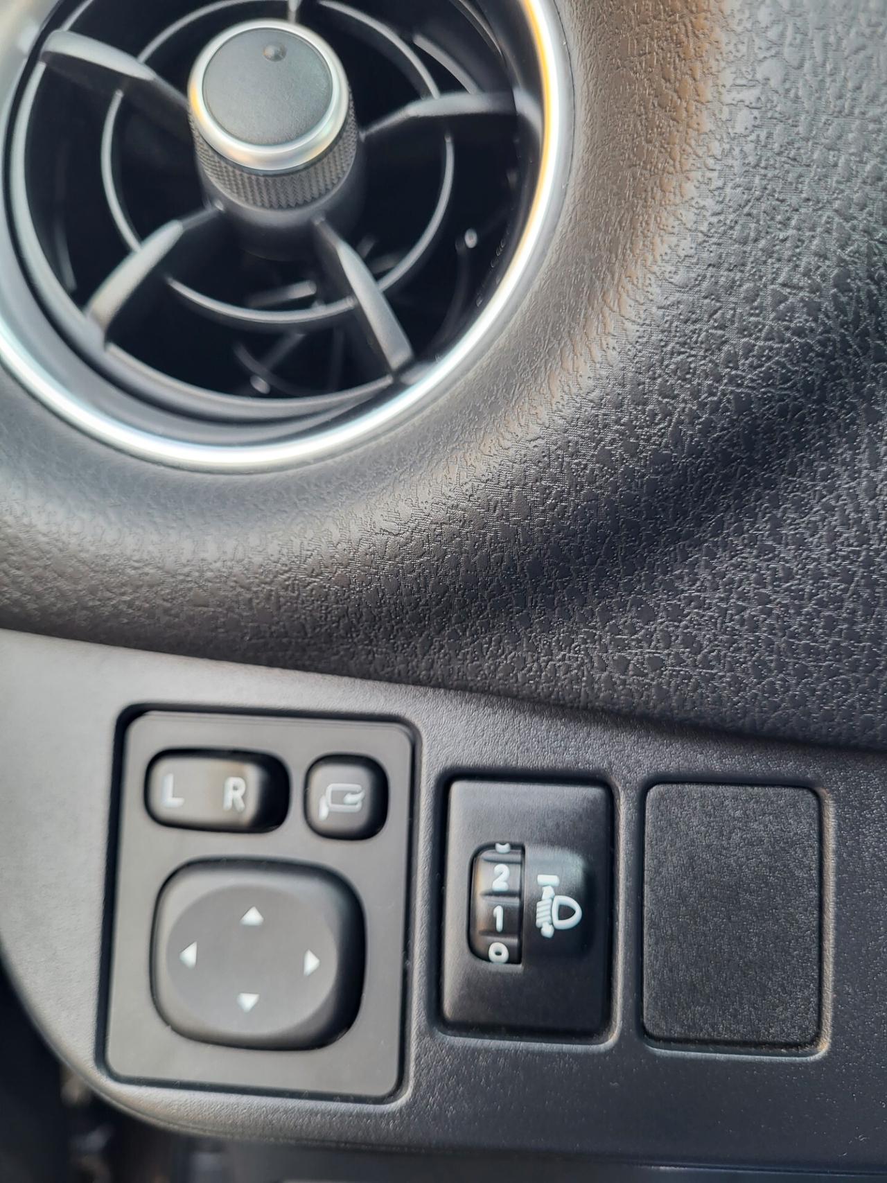 Toyota Yaris 1.0 5 porte Business