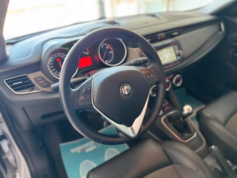 Alfa Romeo Giulietta 1.6 JTDm-2 105 CV Exclusive