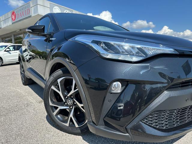TOYOTA C-HR 1.8 Hybrid E-CVT Lounge