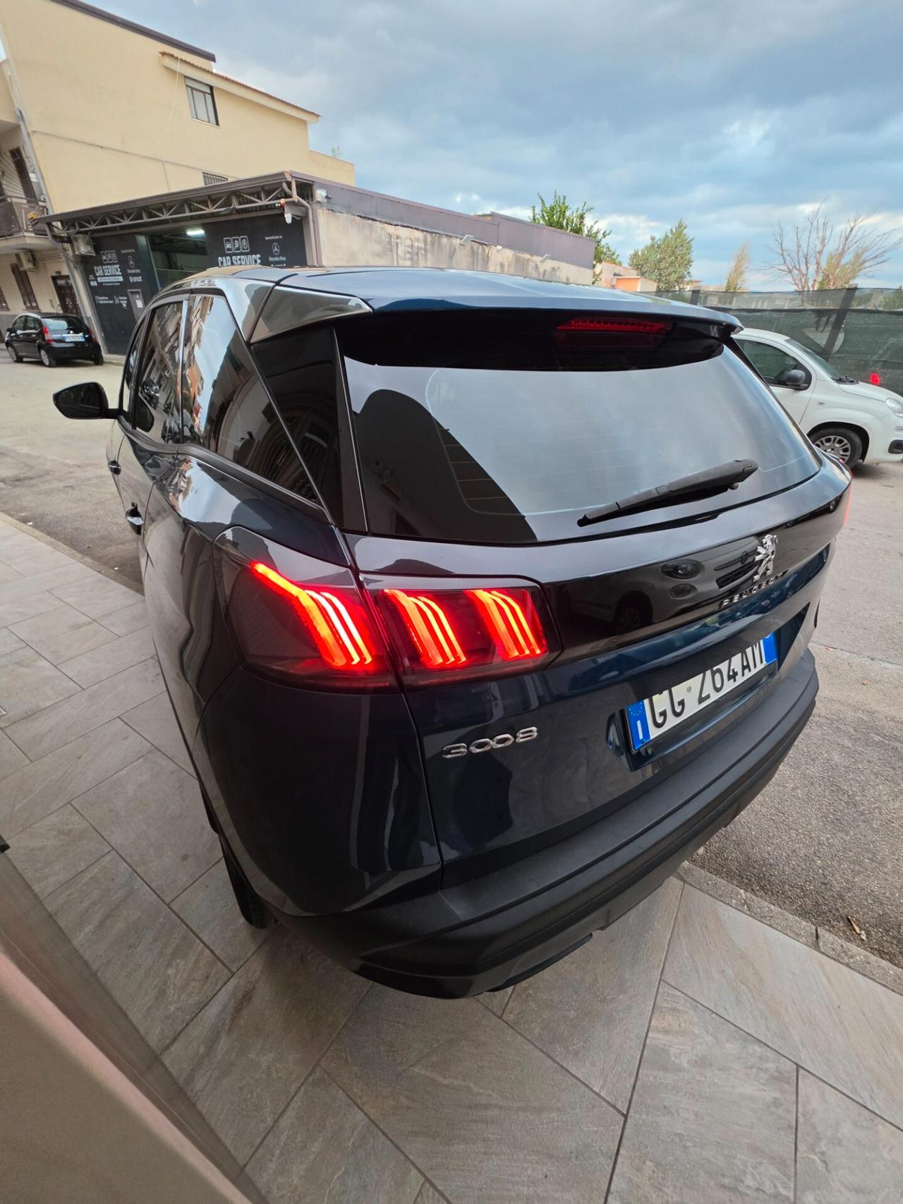 Peugeot 3008 BlueHDi 130 S&S Active Pack