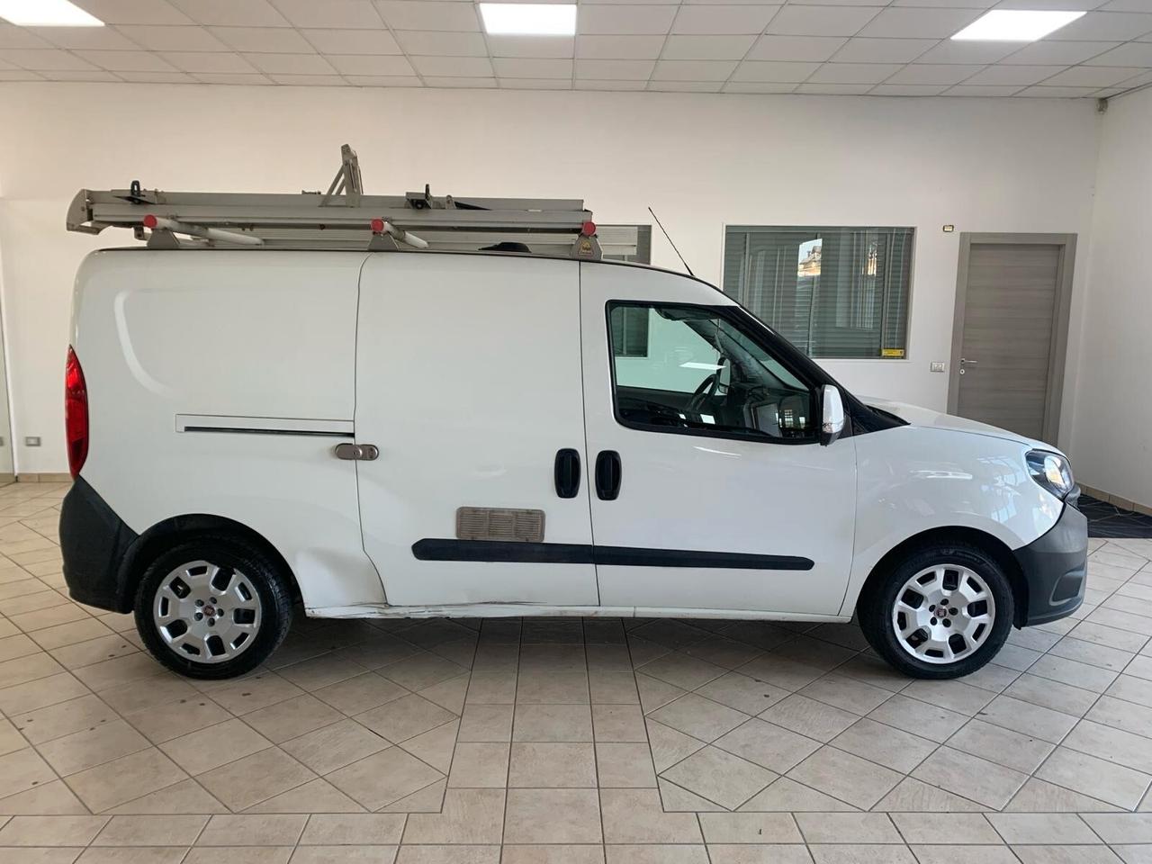 Doblo Maxi 1.4 tjt natural power Active 120cv