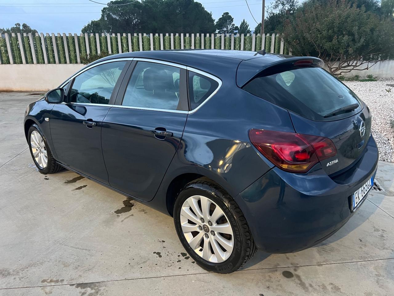 Opel Astra 1.7 CDTI 110CV 5 porte Cosmo 2011