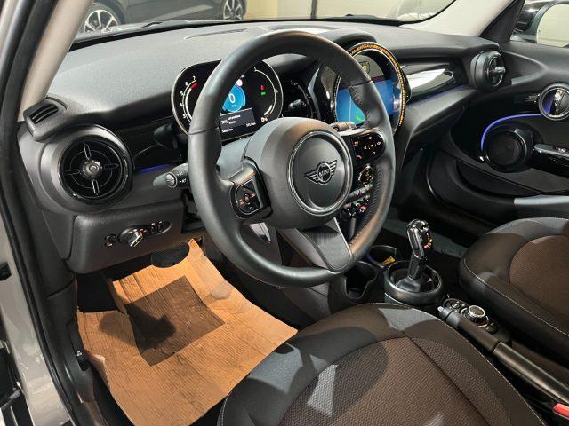 MINI Cooper 1.5 Cooper 136cv AUTOM. 5 porte /FULL LED/CAR PLAY