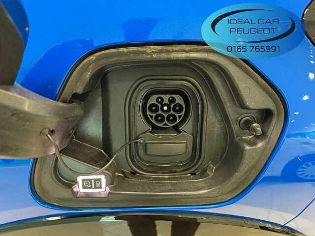 Peugeot 208 motore elettrico 136 CV 5 porte GT