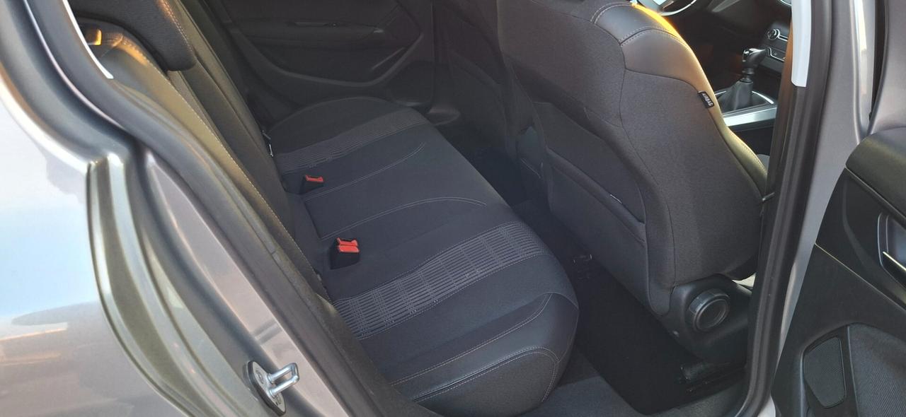 Peugeot 308 1.2 e THP Allure