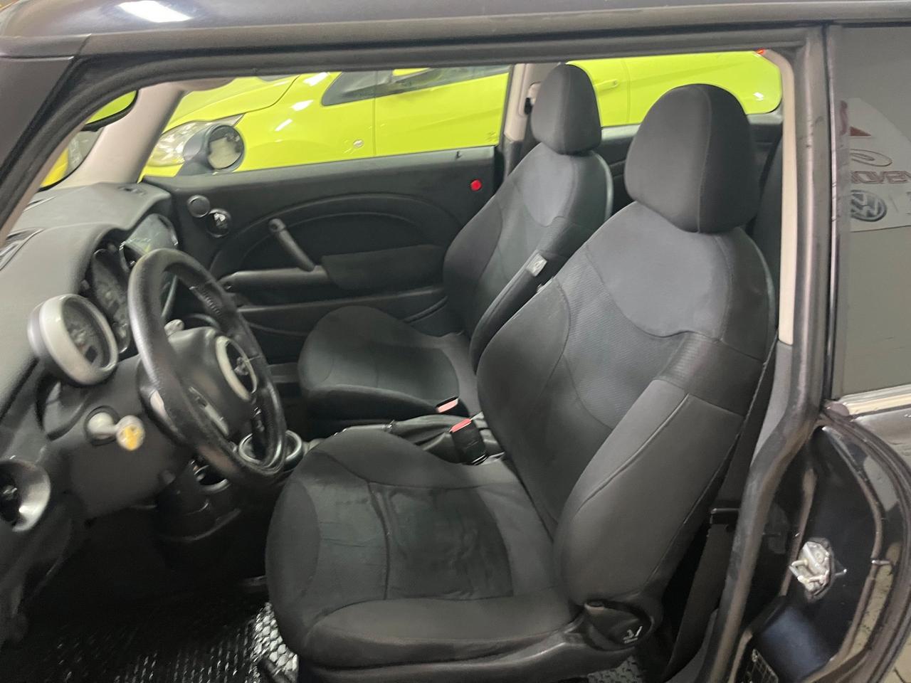 Mini 1.4 tdi Cooper d one 2005