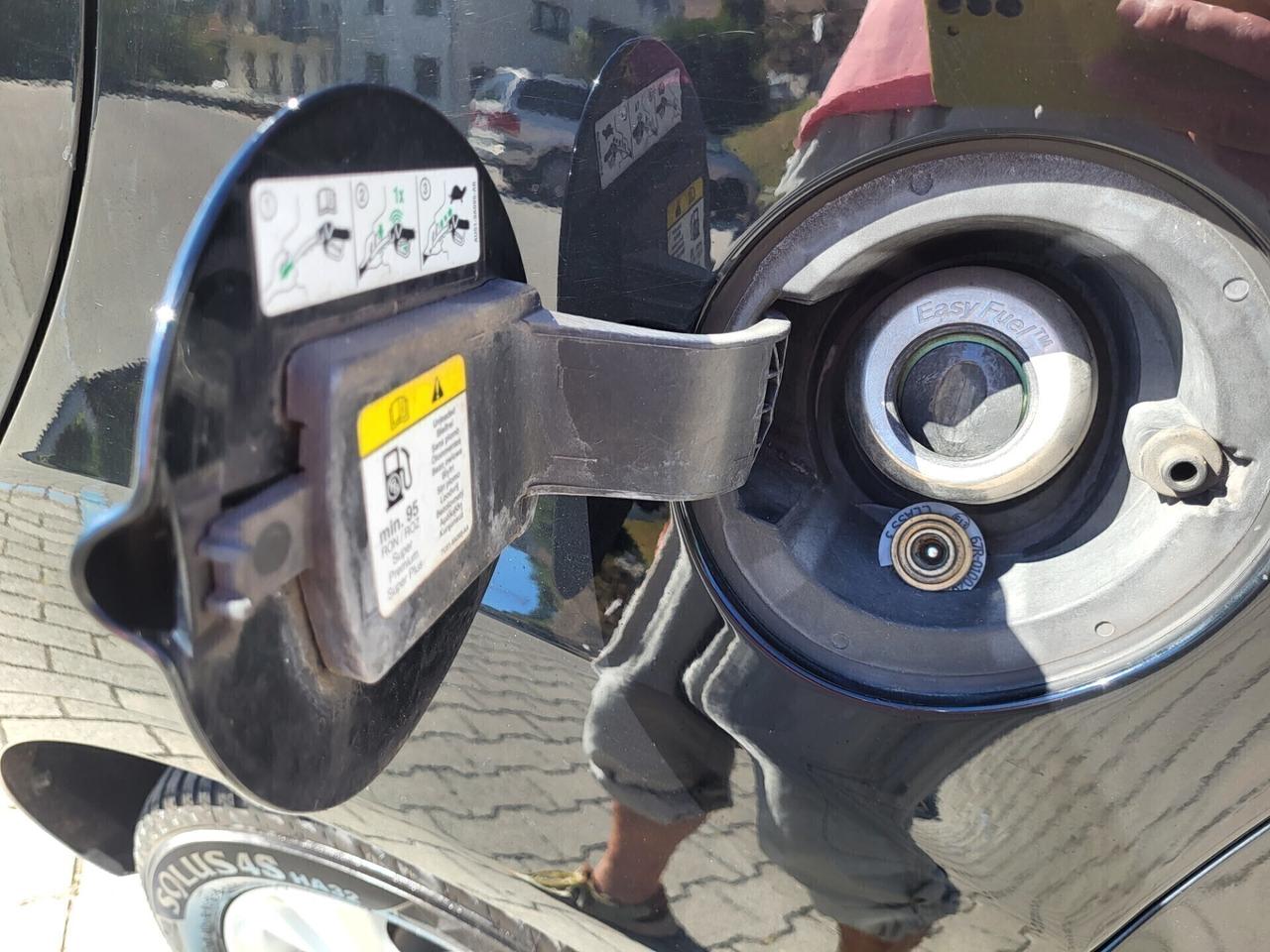 Ford FIESTA 1.4 GPL-UNICO PROPR-NAVI-3 REVISIONI