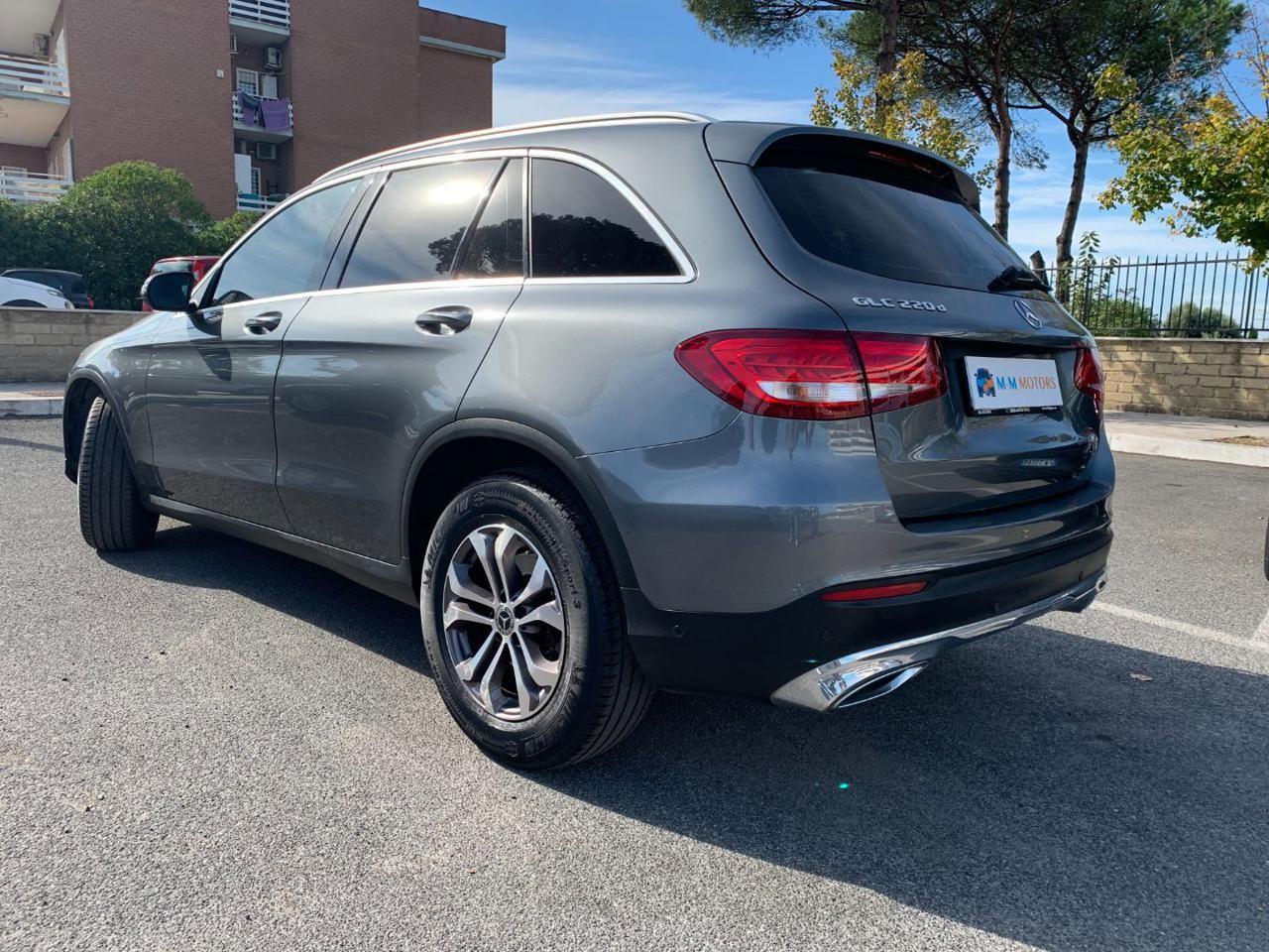 MERCEDES-BENZ GLC 220 d 4Matic Business