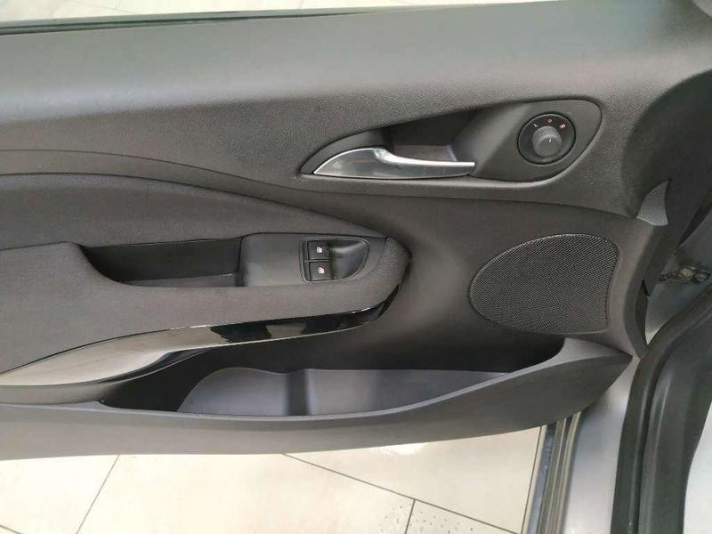 Opel Adam 1.2 Rocks 70cv my18.5