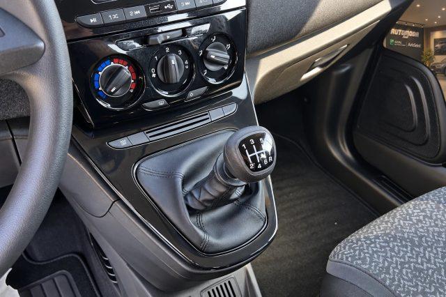LANCIA Ypsilon HYBRID SILVER