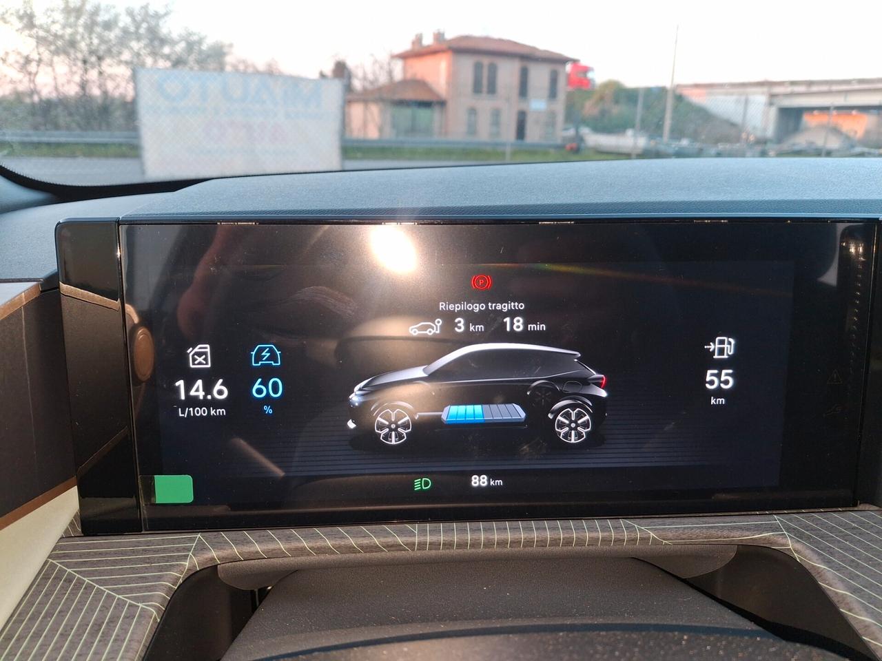 Lancia Ypsilon Hybrid e-DCT, NEOPATENTATI