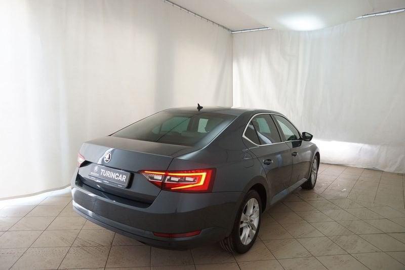 Skoda Superb 2.0 TDI DSG Style