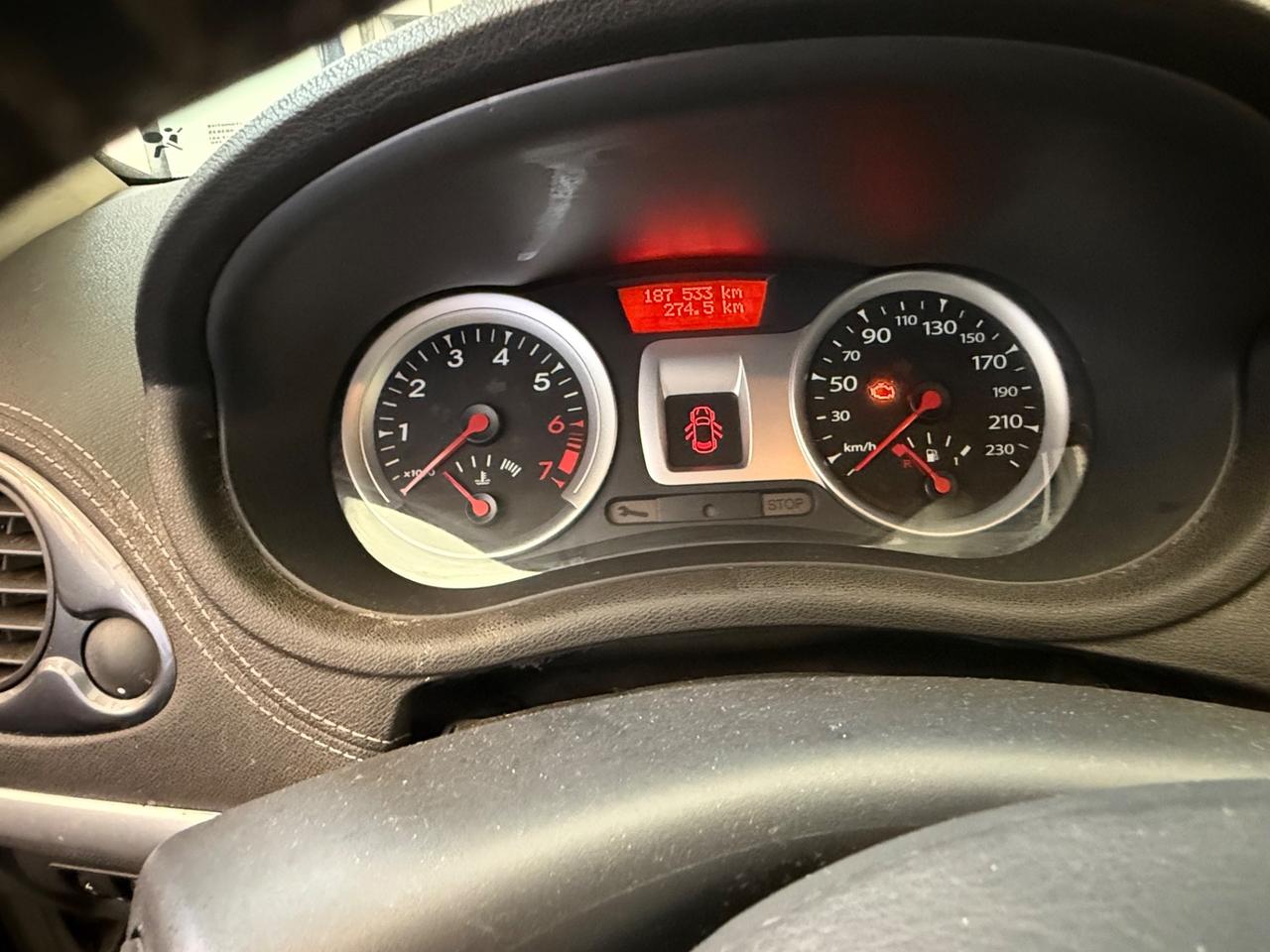 Renault Clio 1.2 16V SporTour Live!