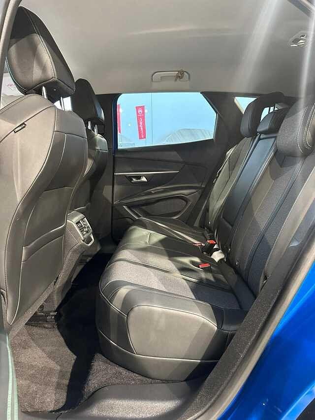 Peugeot 3008 Hybrid 225 e-EAT8 Allure