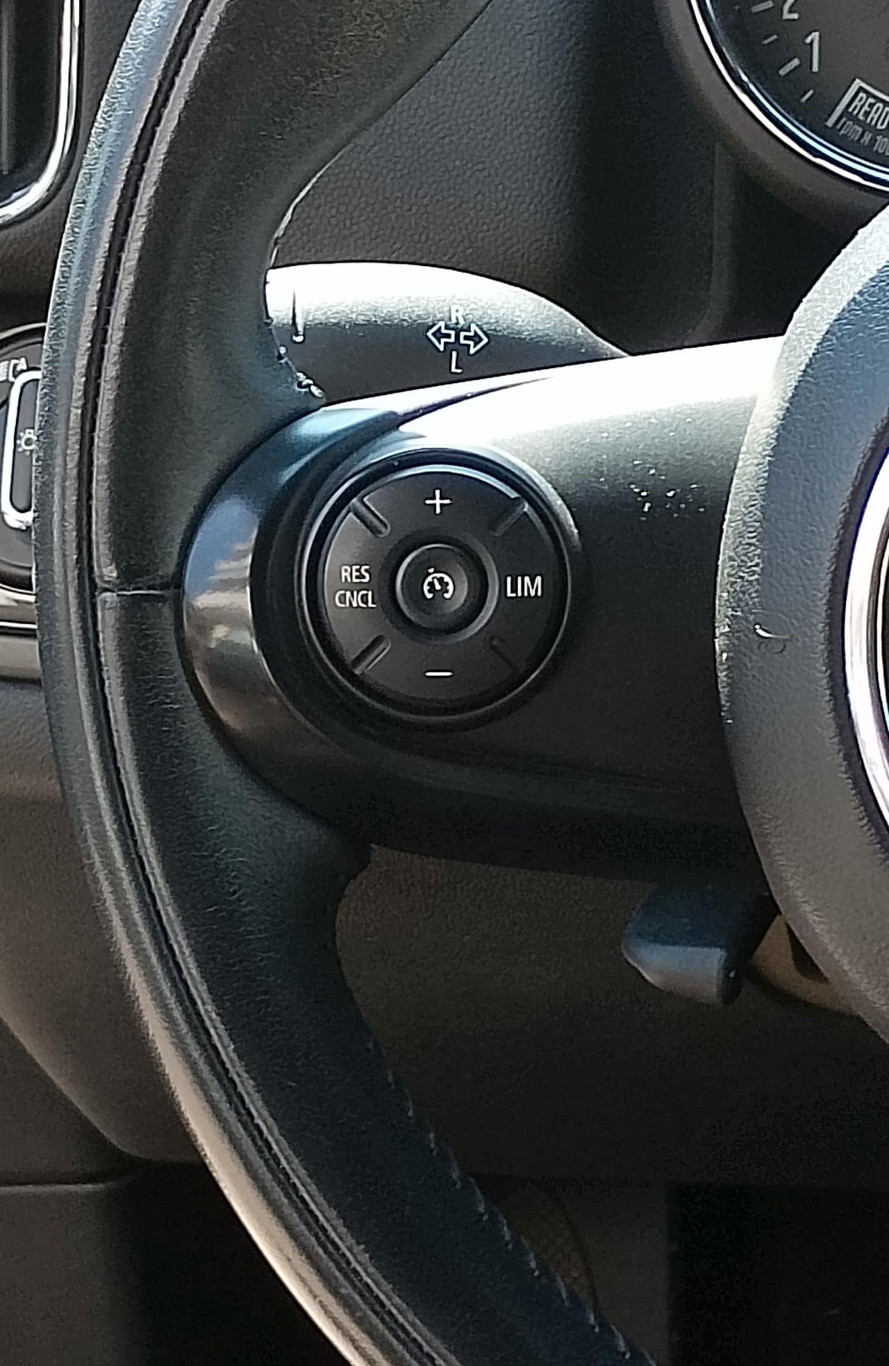 MINI Cooper Countryman HYPE