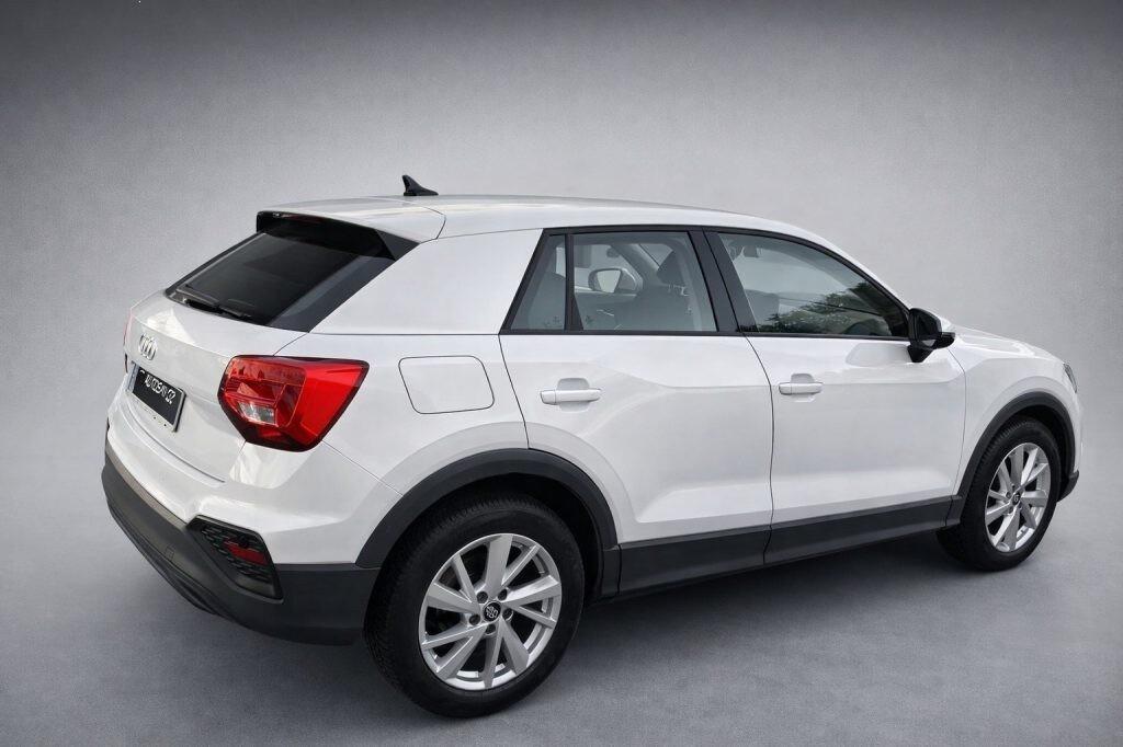 AUDI Q2 30 TFSI Business