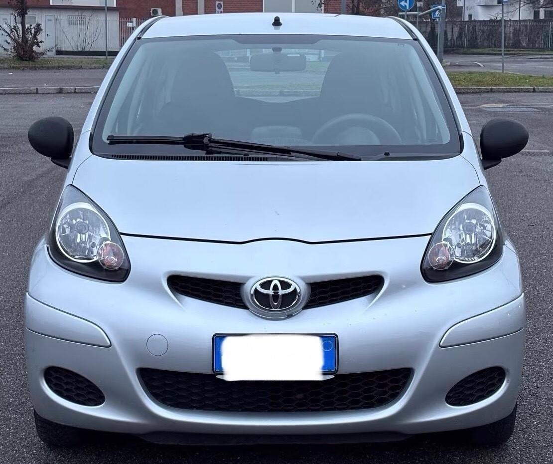 Toyota Aygo 1.0 12V VVT-i 5 porte