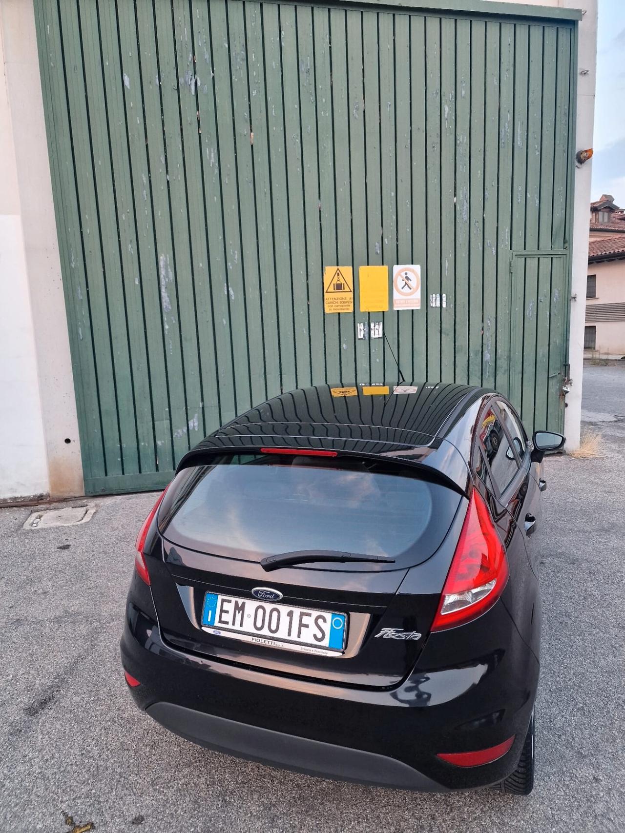 Ford Fiesta 1.4 5 porte Bz.- GPL