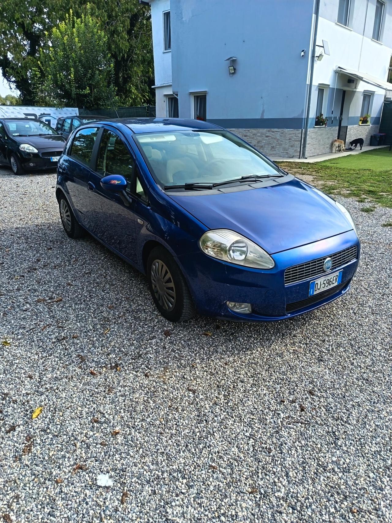 Fiat Grande Punto 1.3 MJT 75 CV 5 porte Dynamic
