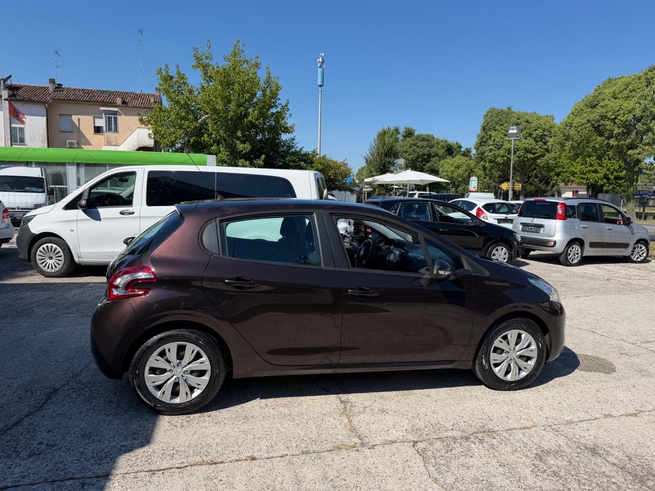 Peugeot 208 1.2 Neopatentati