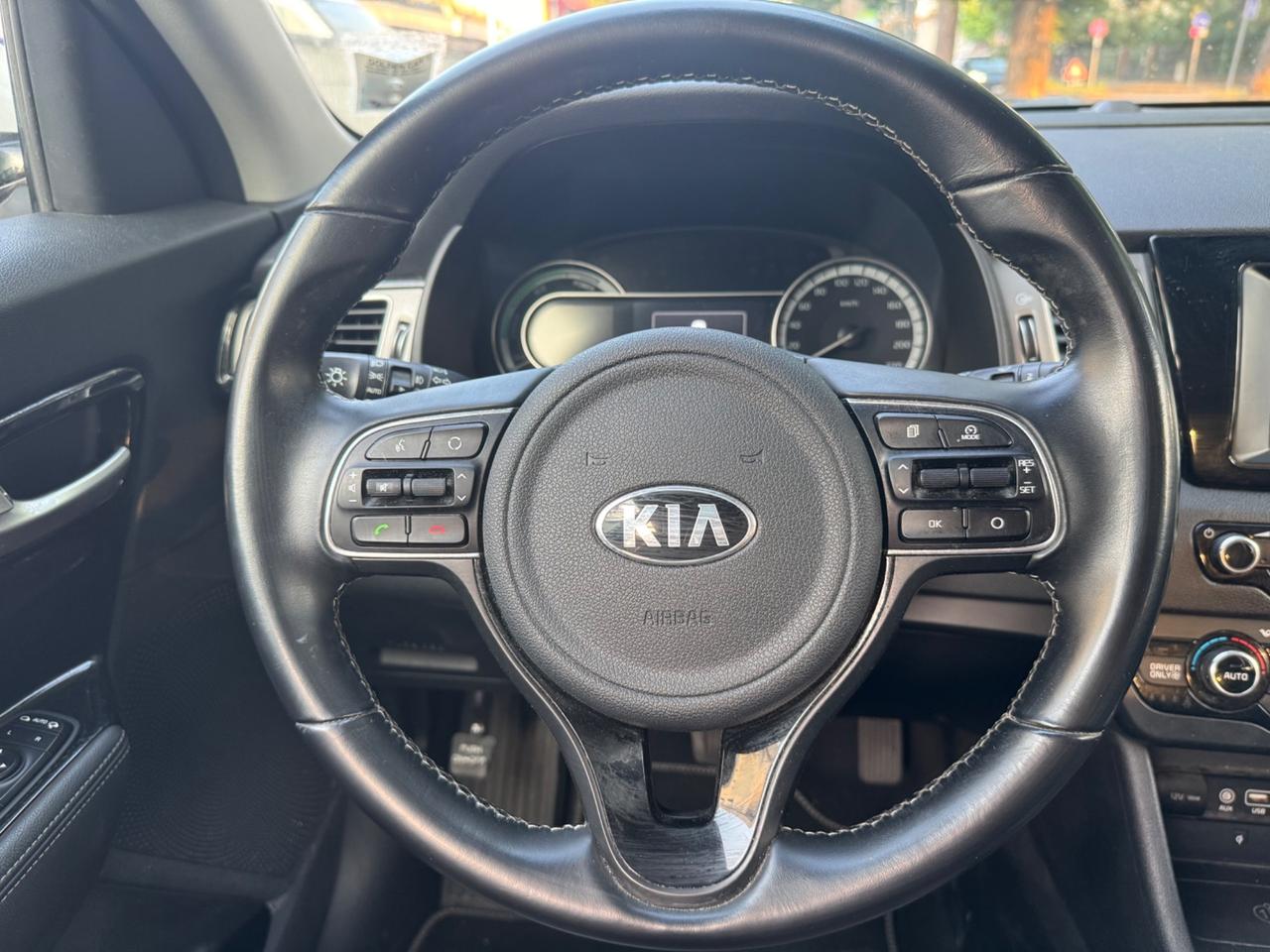 Kia Niro 1.6 GDi DCT HEV IBRIDA garanzia 12 mesi