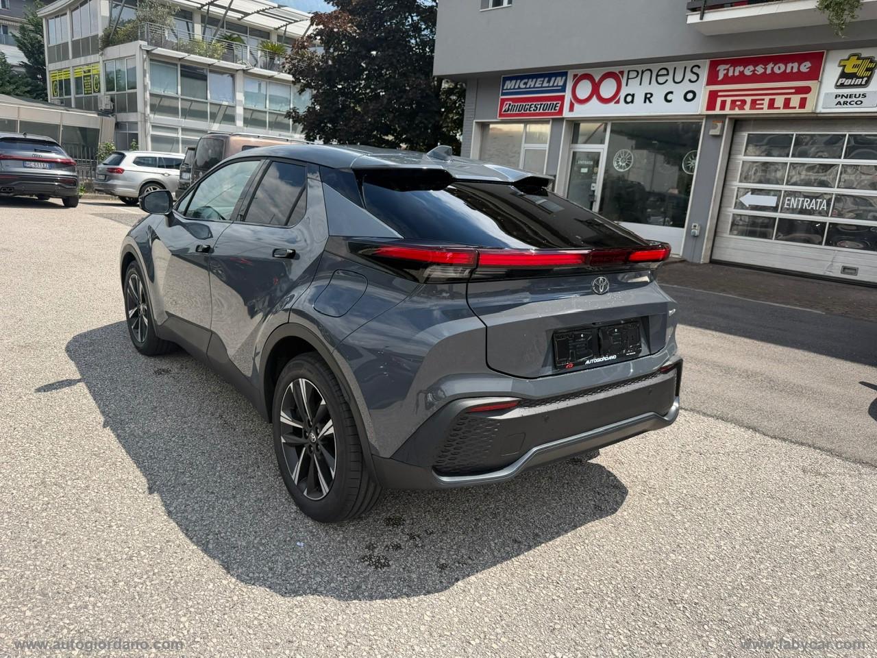 TOYOTA C-HR 1.8 HV Trend