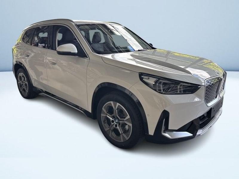 BMW iX1 eDrive20 Special Edition