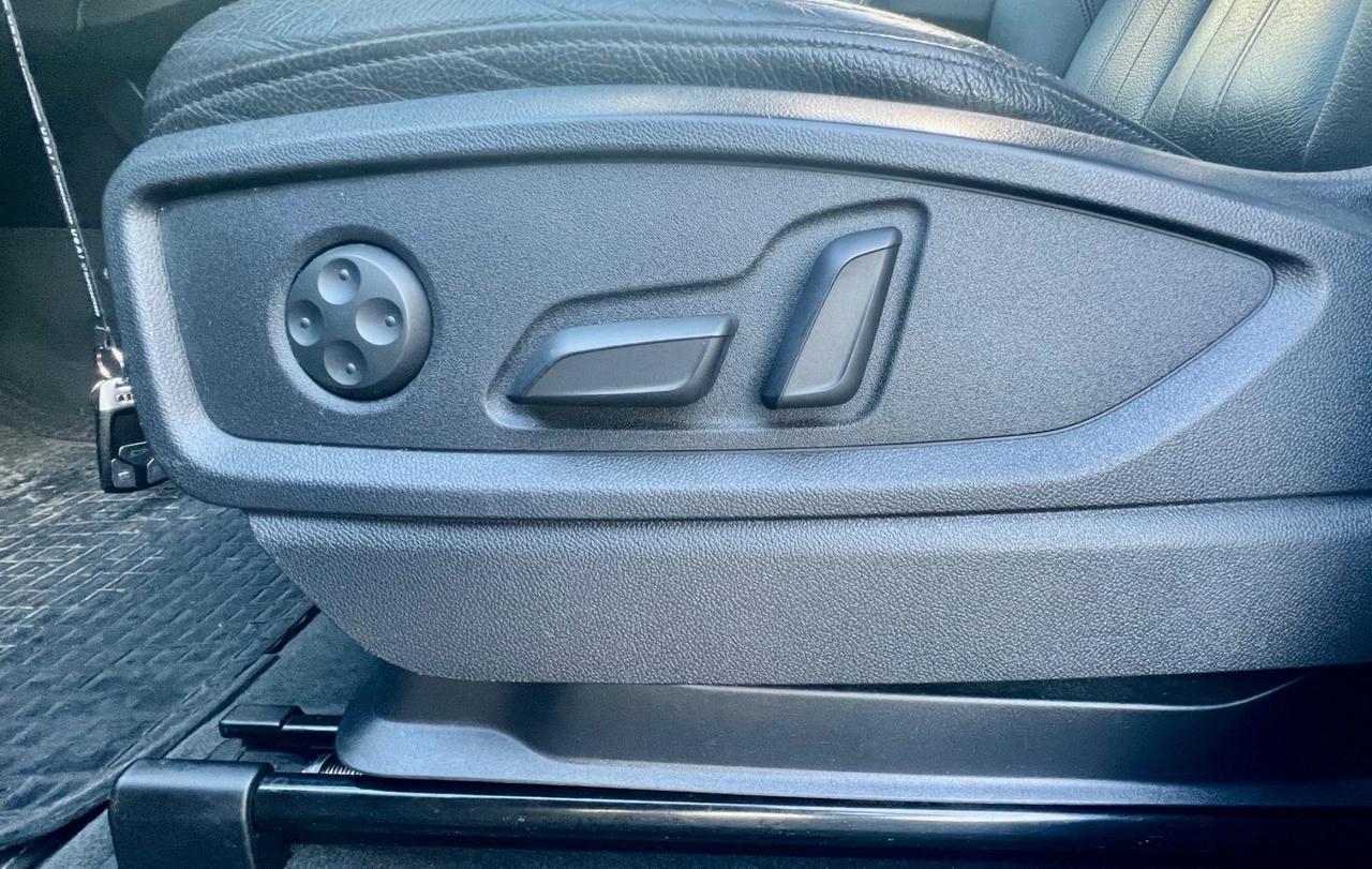 Audi Q5 2.0 TDI 150 CV Acc.Permute