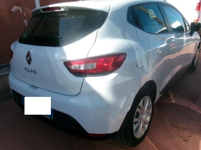 Renault Clio 1.2 75CV 5 porte Costume National
