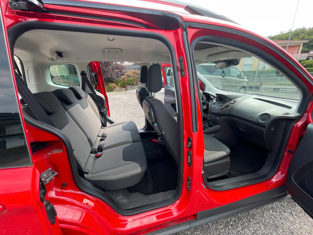 Ford Transit Courier 1.0 EcoBoost 100CV Van Trend 33.000 Km !!