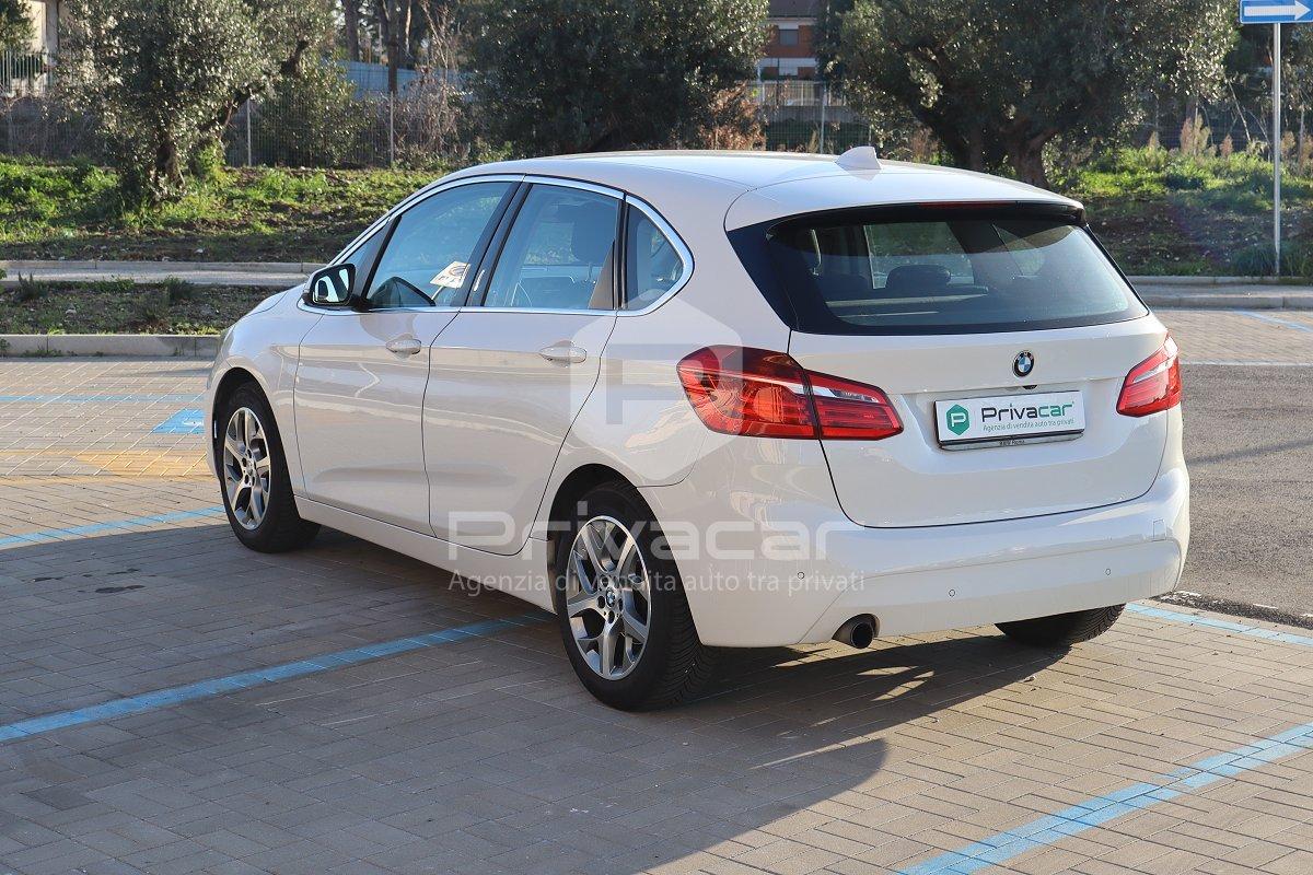 BMW 218i Active Tourer Advantage