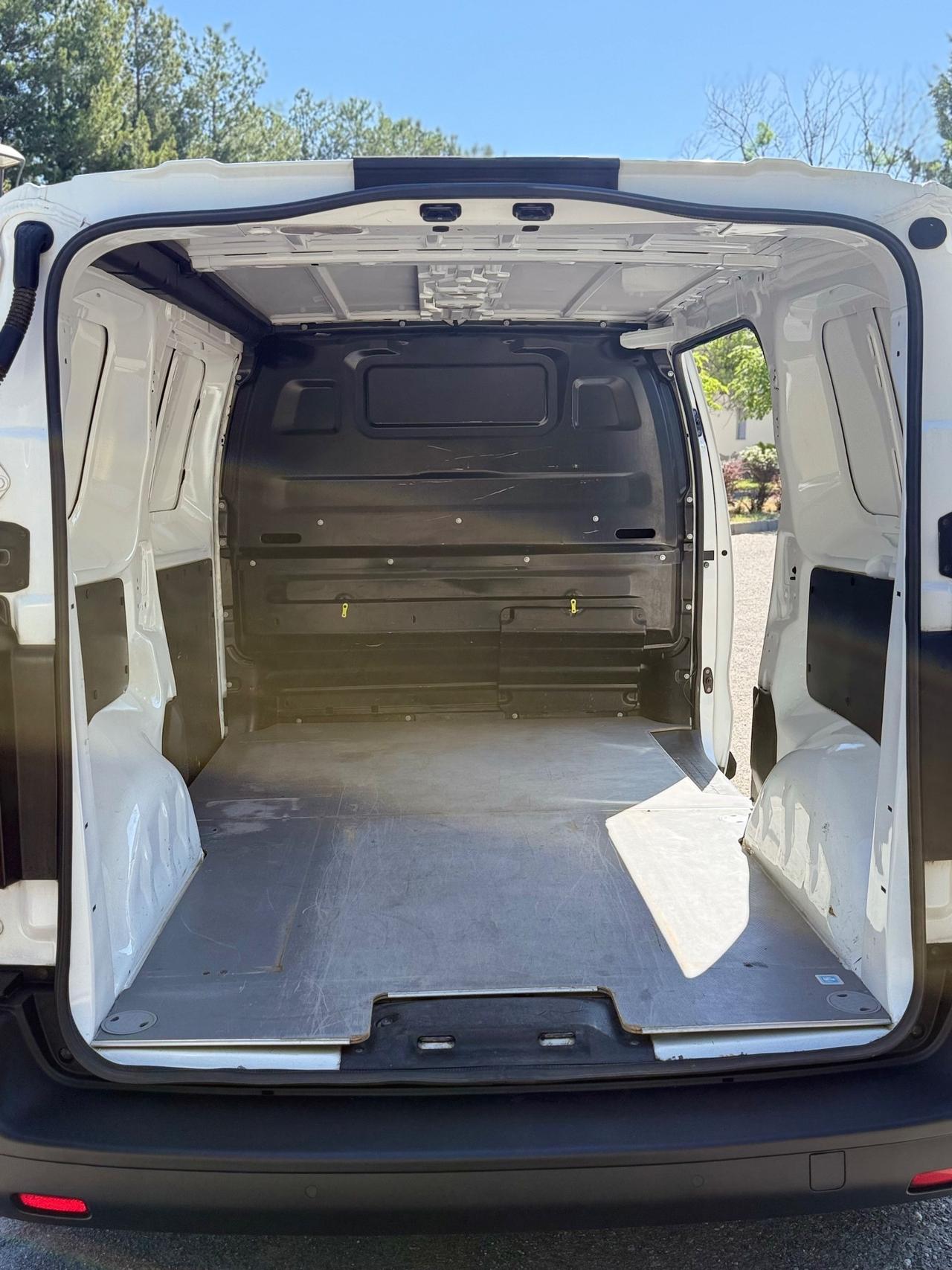 Peugeot expert premium