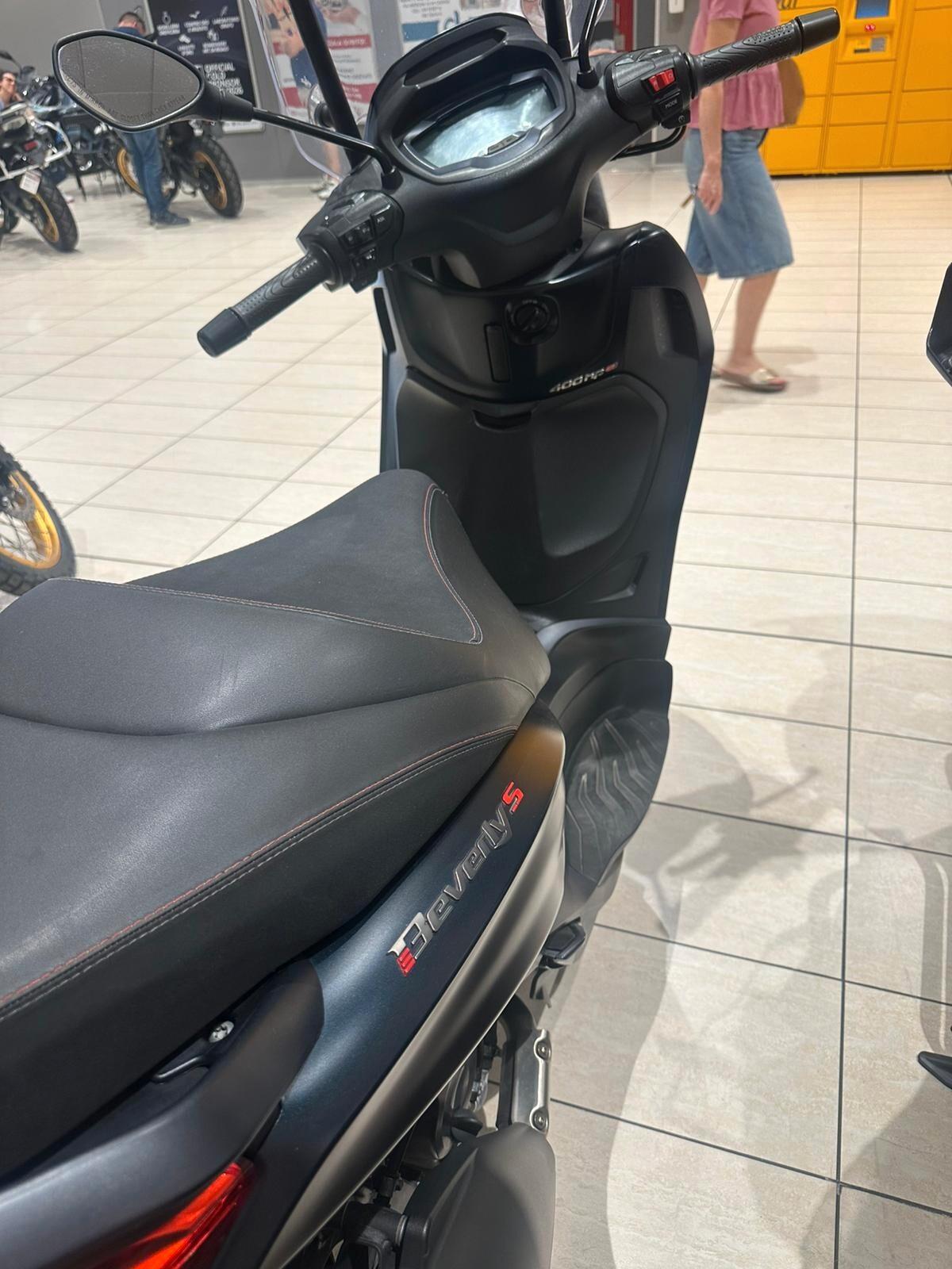 Piaggio Beverly 400 S
