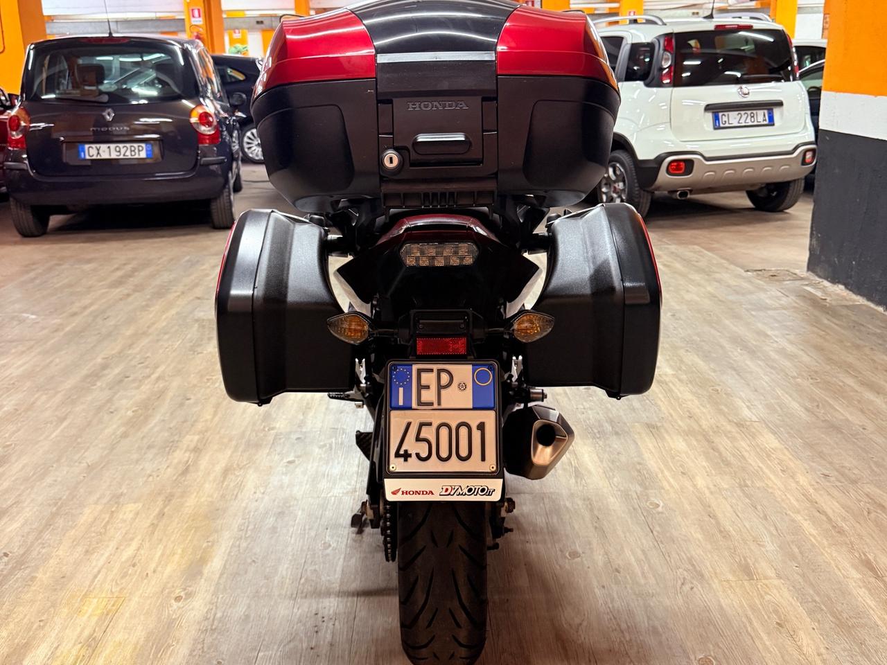 STRAORDINARIA HONDA INTEGRA 750 CON SOLI 36.470 KM COME NUOVA