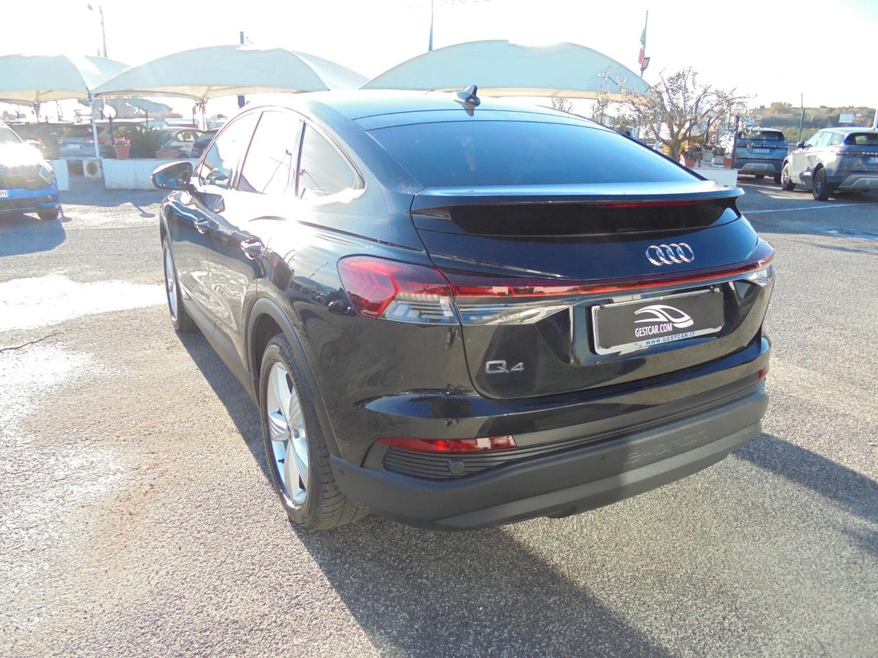 Audi Q4 40 e-tron Business