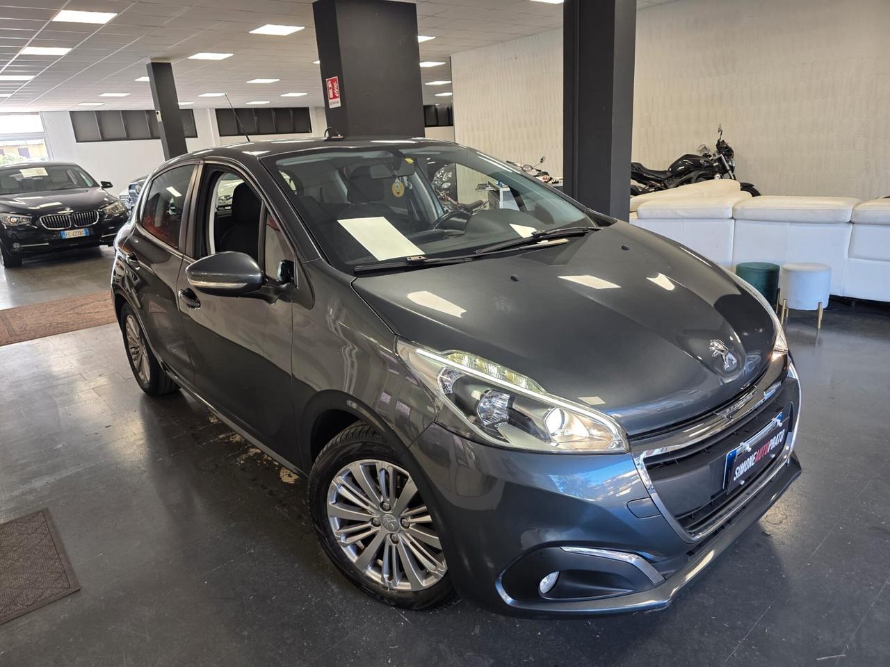 Peugeot 208 PureTech 82 5 porte Allure