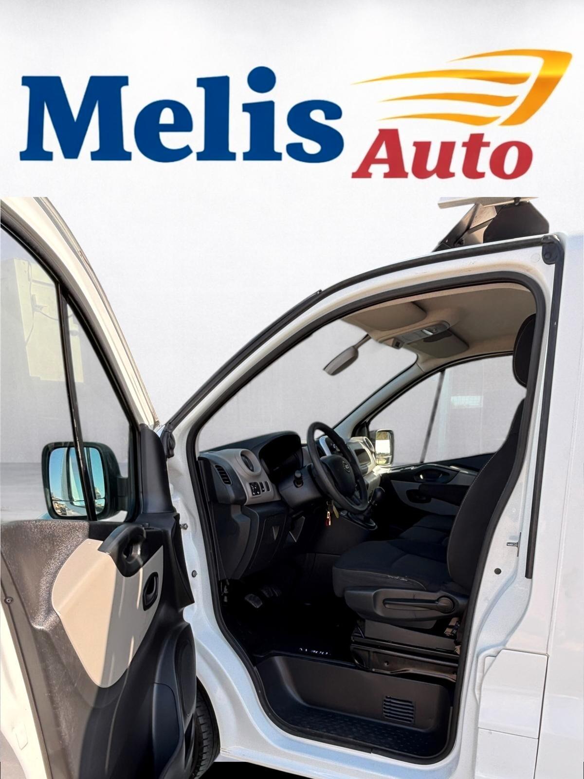 Nissan NV300 FURGONE 3 POSTI IVA ESPOSTA