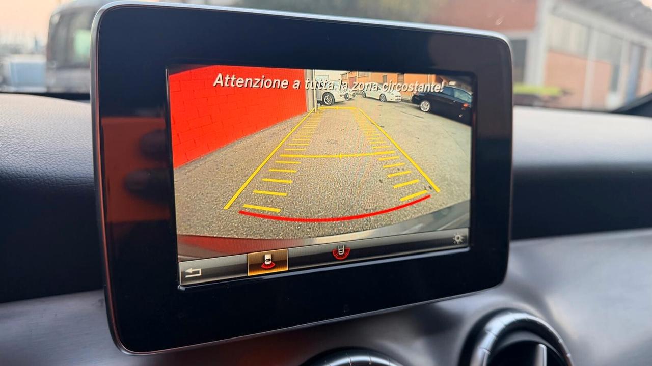 Mercedes-benz CLA 180 d PREMIUM AMG