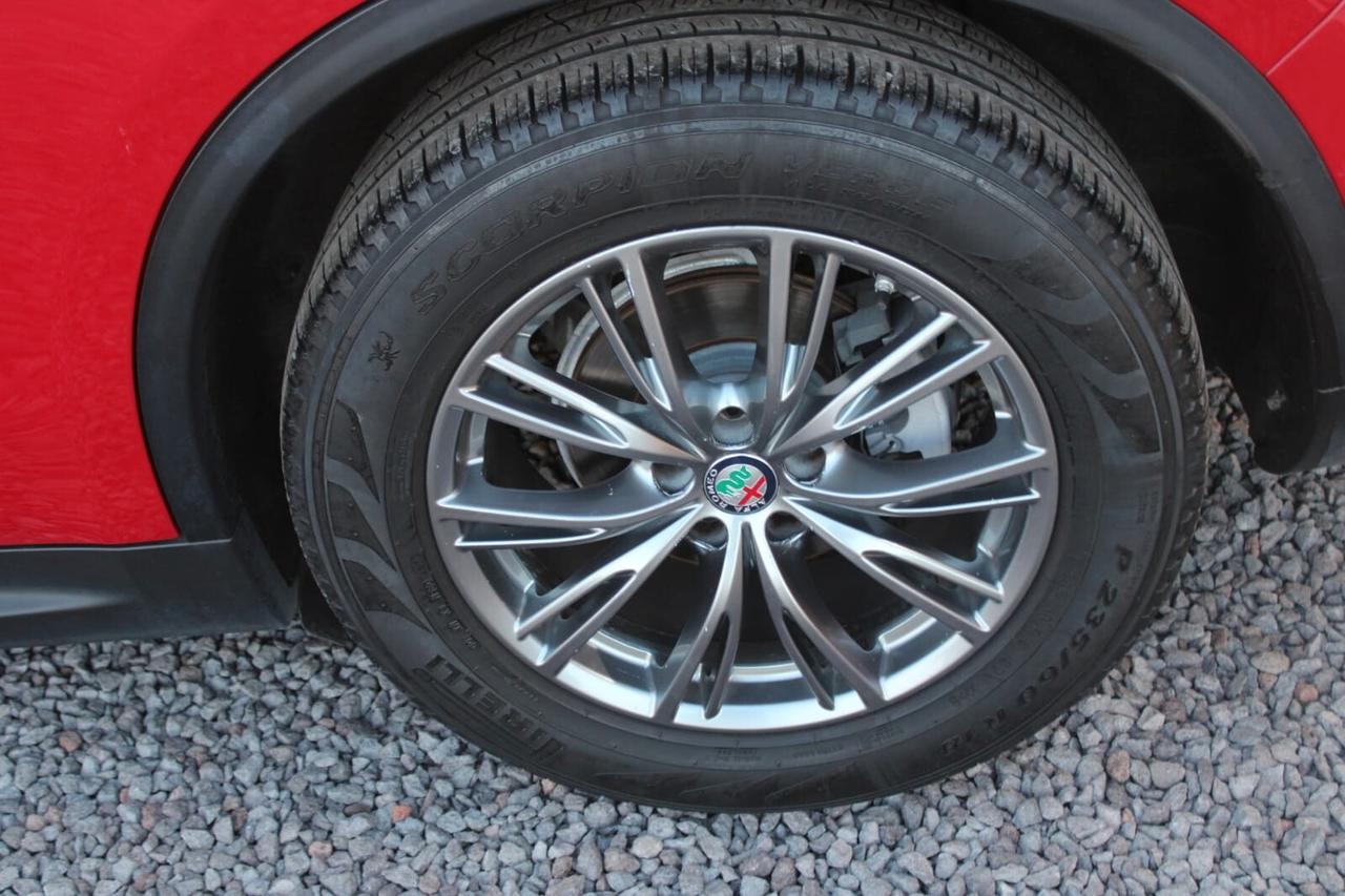Alfa Romeo Stelvio Tua A SOLI 292€ al mese Anticipo Zero