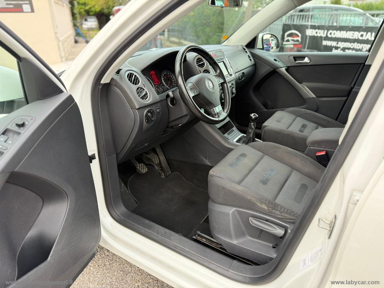 VOLKSWAGEN Tiguan 2.0 16V TDI 4 MOTION 4X4 DPF Sport & Style