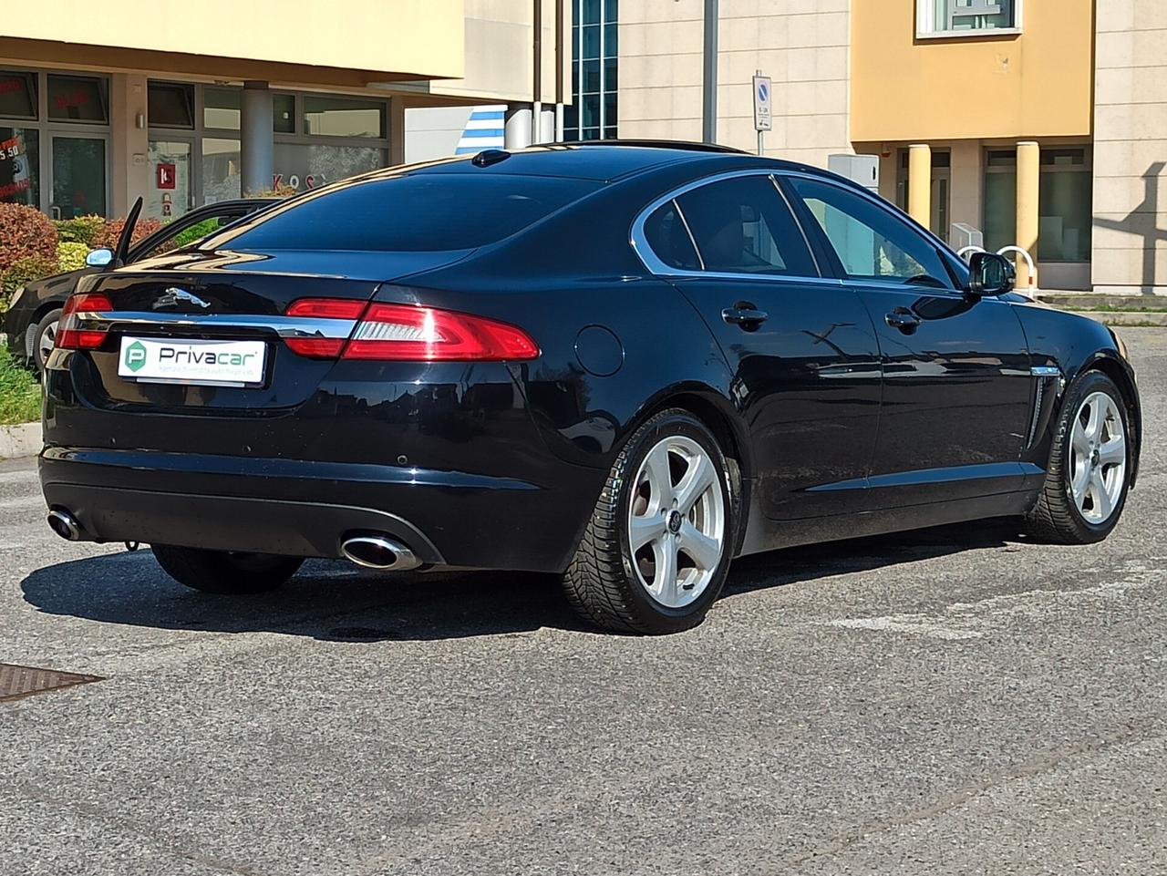 Jaguar XF 3.0 DS V6 Luxury