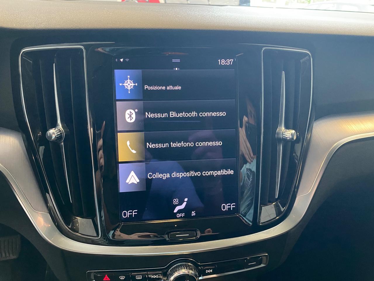 Volvo V60 B4 2.0 197 CV Geartronic Momentum Business Pro
