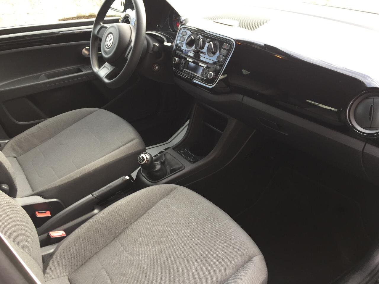 Volkswagen up! 1.0 5p. move up! X NEOPATENTATI
