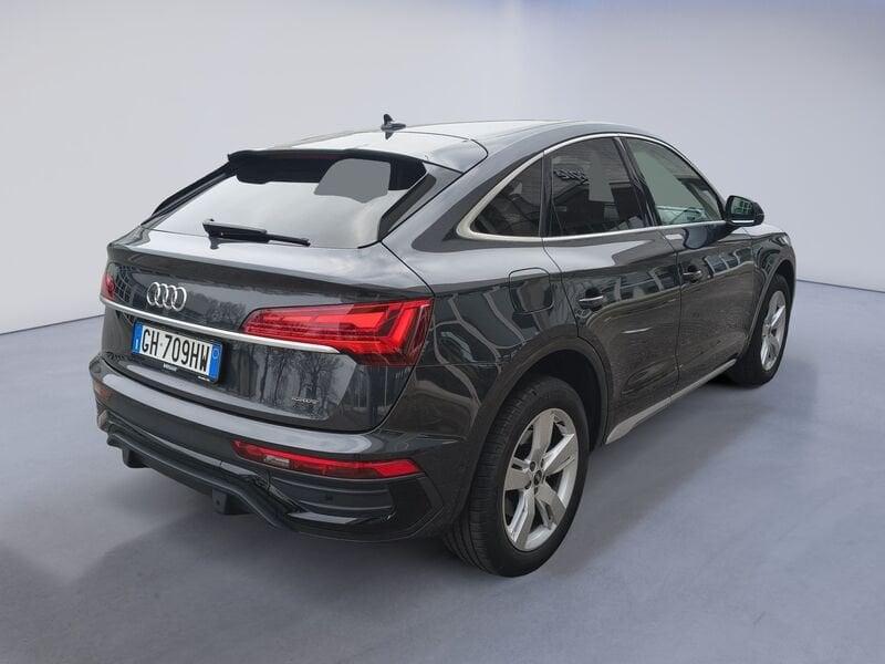 Audi Q5 Sportback 40 TDI Busin. Advanced quattro Hybrid 204 CV