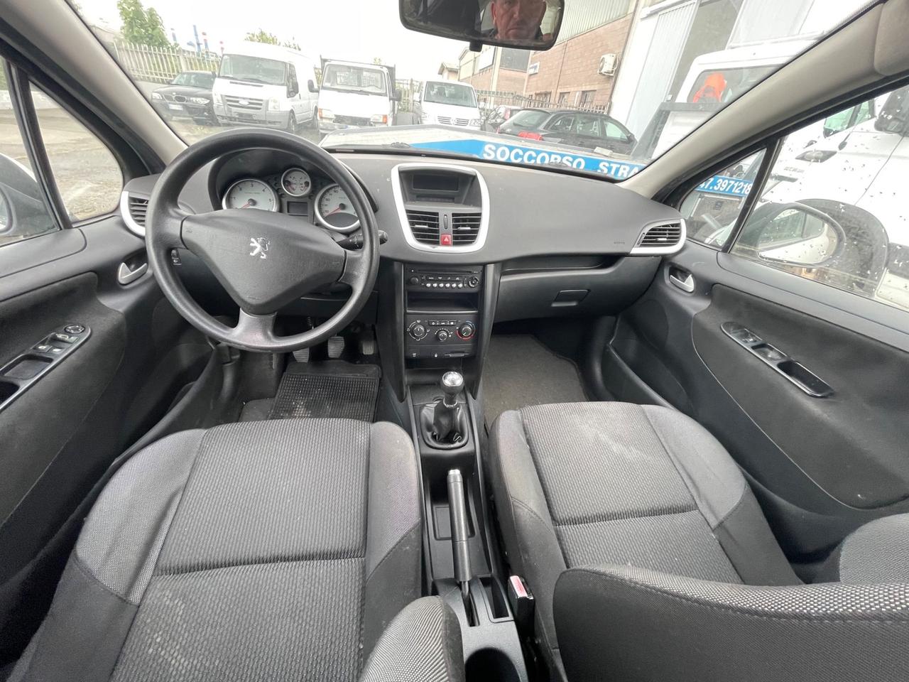 Peugeot 207 1.6 8V HDi 93CV SW Access