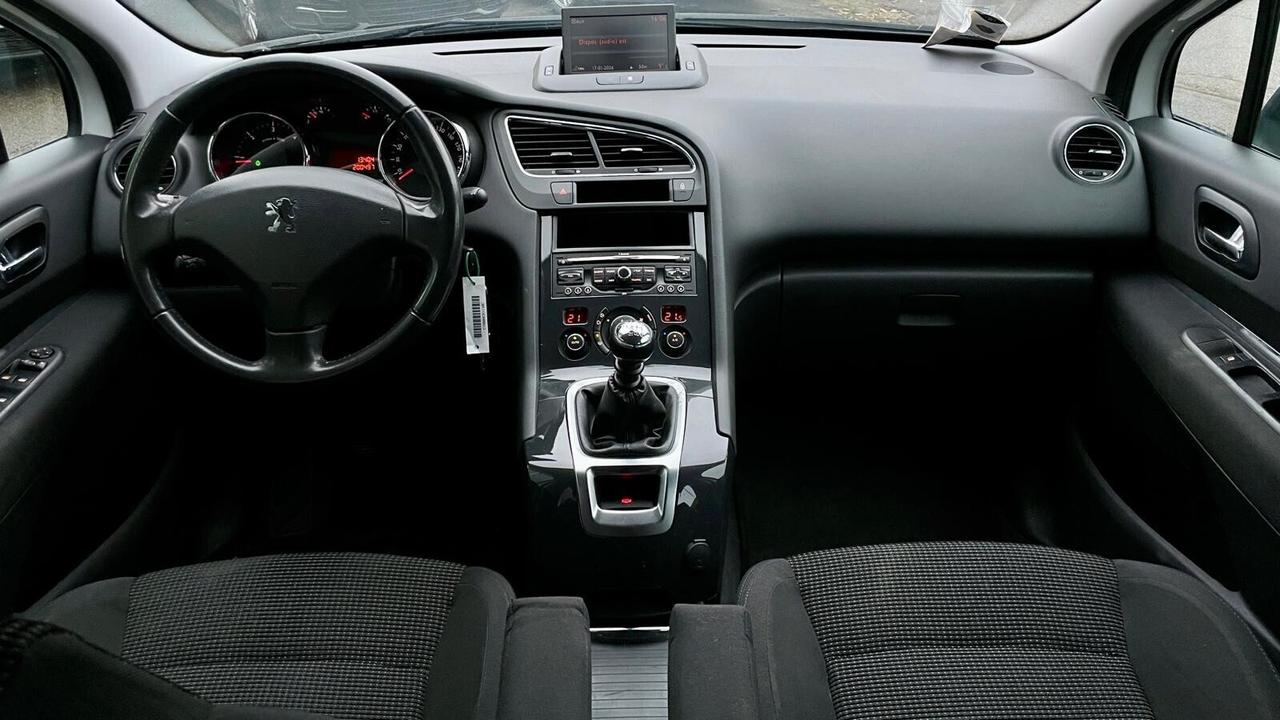 Peugeot 5008 2.0 HDi 150CV Allure N1