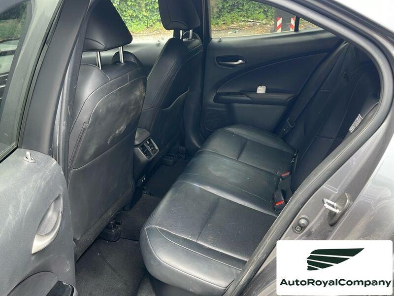 Lexus UX UX 250h 2.0 Luxury 4wd cvt