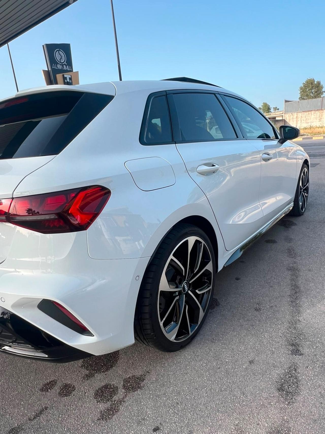 Audi A3 2025 SPB 35 2025 TDI S tronic line edition TETTO