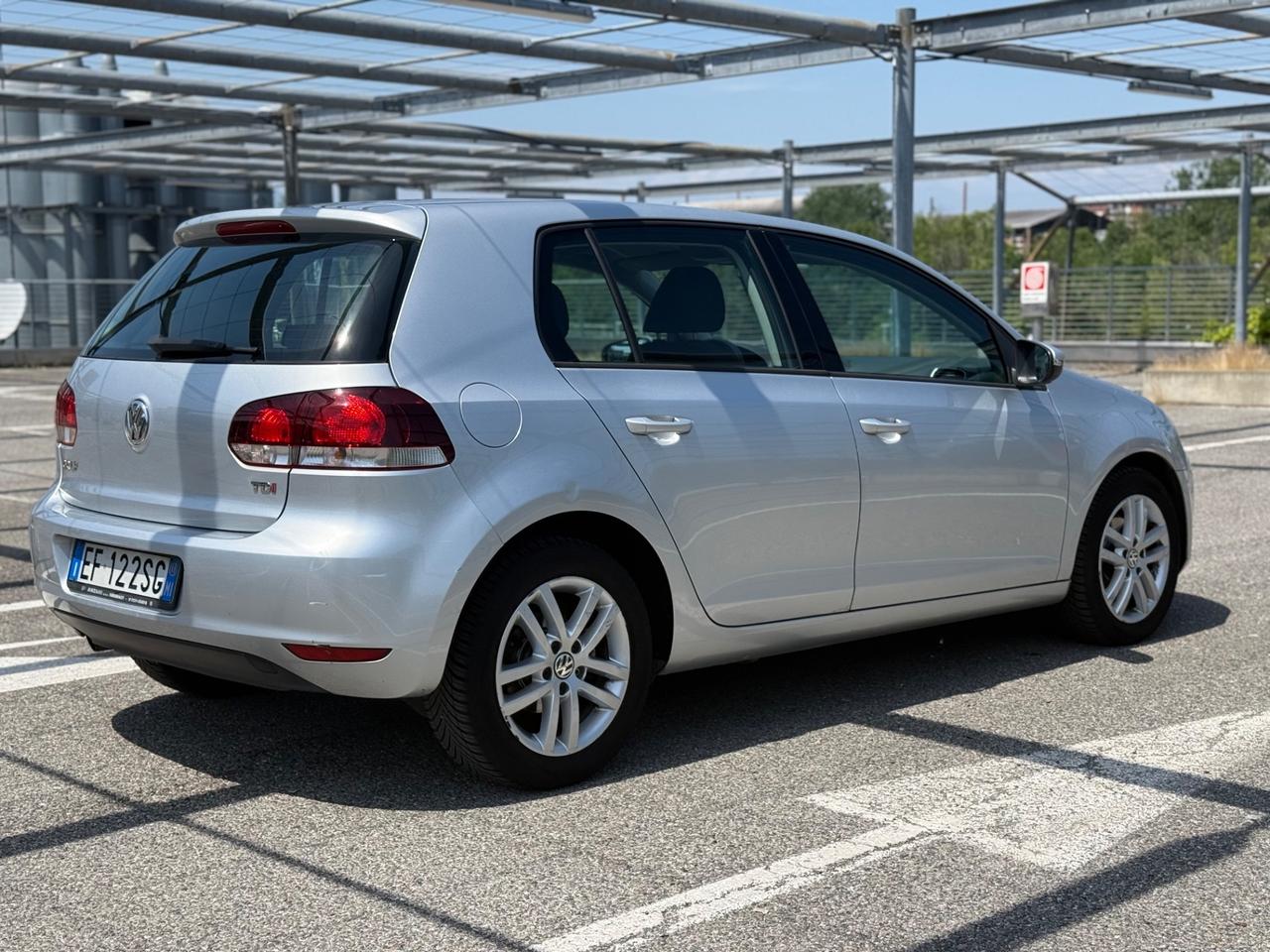 Volkswagen Golf 1.6 TDI DPF 5p. Highline